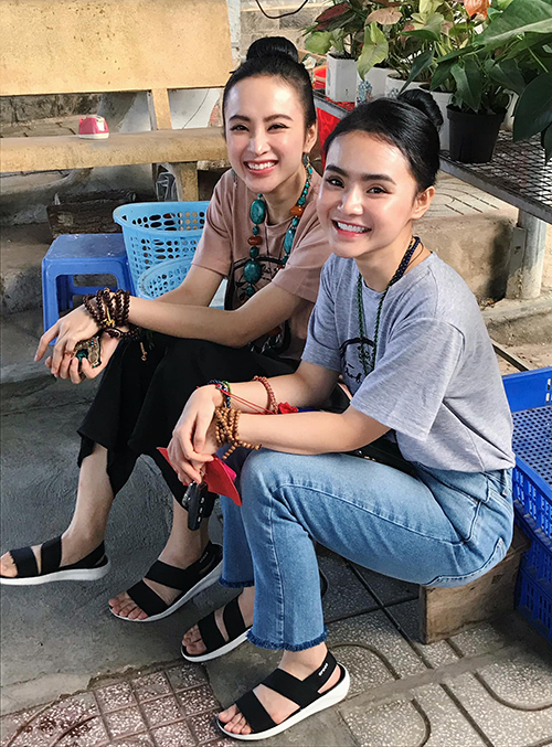 Angela Phương Trinh rời bỏ showbiz, cùng em gái đi bán cơm chay - 2
