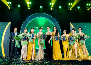 Sự kiện ra mắt sản phẩm mới Body Lục Tảo Legend của mỹ phẩm Soo Young thu hút sự quan tâm của nhiều nghệ sĩ nổi tiếng