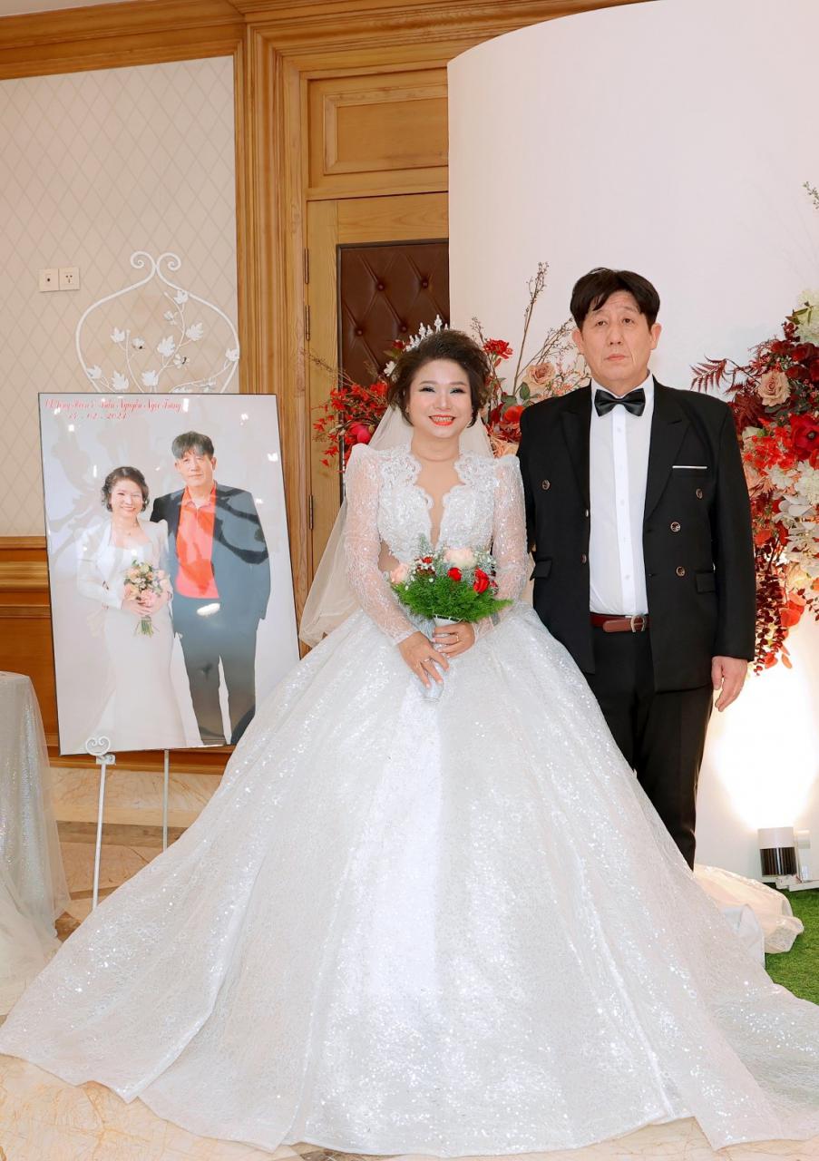 Trần Nguyễn Ngọc Trang & Ok Jong Hoon trước khi cưới