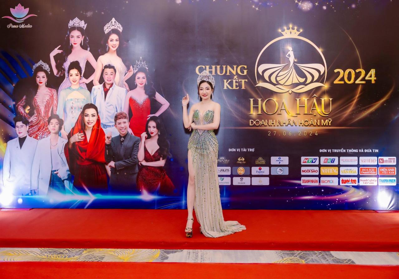 Á hậu Đinh Thị Thúy Hồng - Thành viên ban cố vấn Hoa hậu Doanh nhân Hoàn Mỹ 2024 5 A hau Dinh Thi Thuy Hong 2