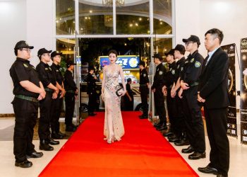 Người đẹp Nguyễn Thị Thảo Nhi thu hút mọi ánh nhìn trong đêm chung kết Hoa hậu Doanh nhân Hoàn Mỹ 2024