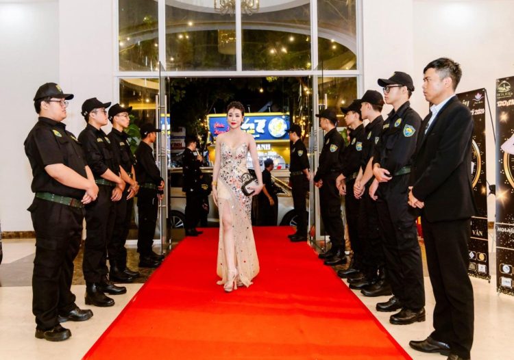 Người đẹp Nguyễn Thị Thảo Nhi thu hút mọi ánh nhìn trong đêm chung kết Hoa hậu Doanh nhân Hoàn Mỹ 2024